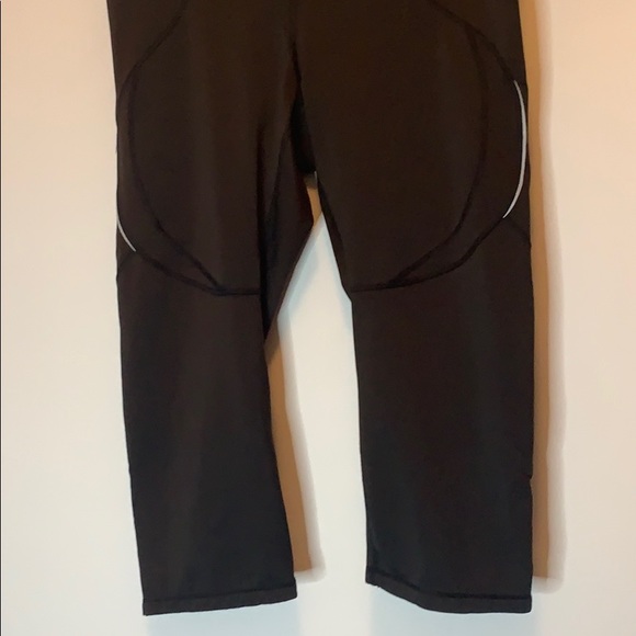 Brooks Capris Medium - Picture 3 of 6